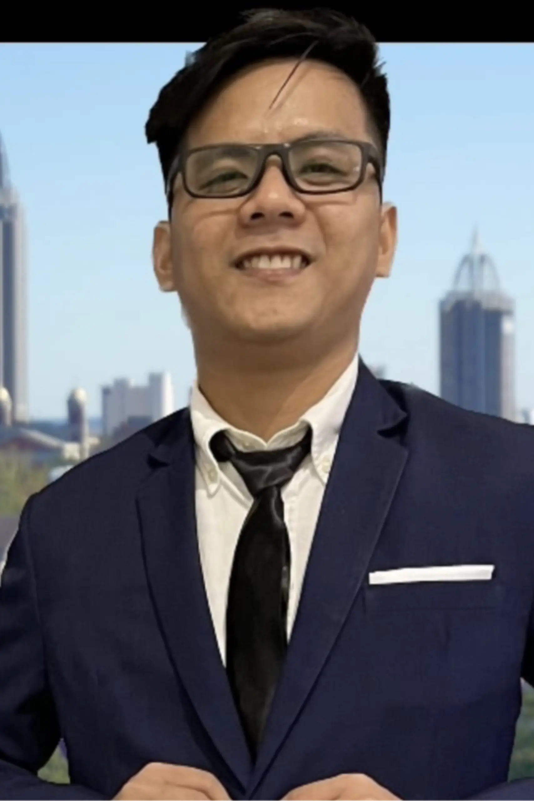 john headshot custom 1707x2560